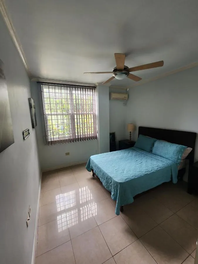 Luxury By The Hills Lejlighed Kingston 0*,
